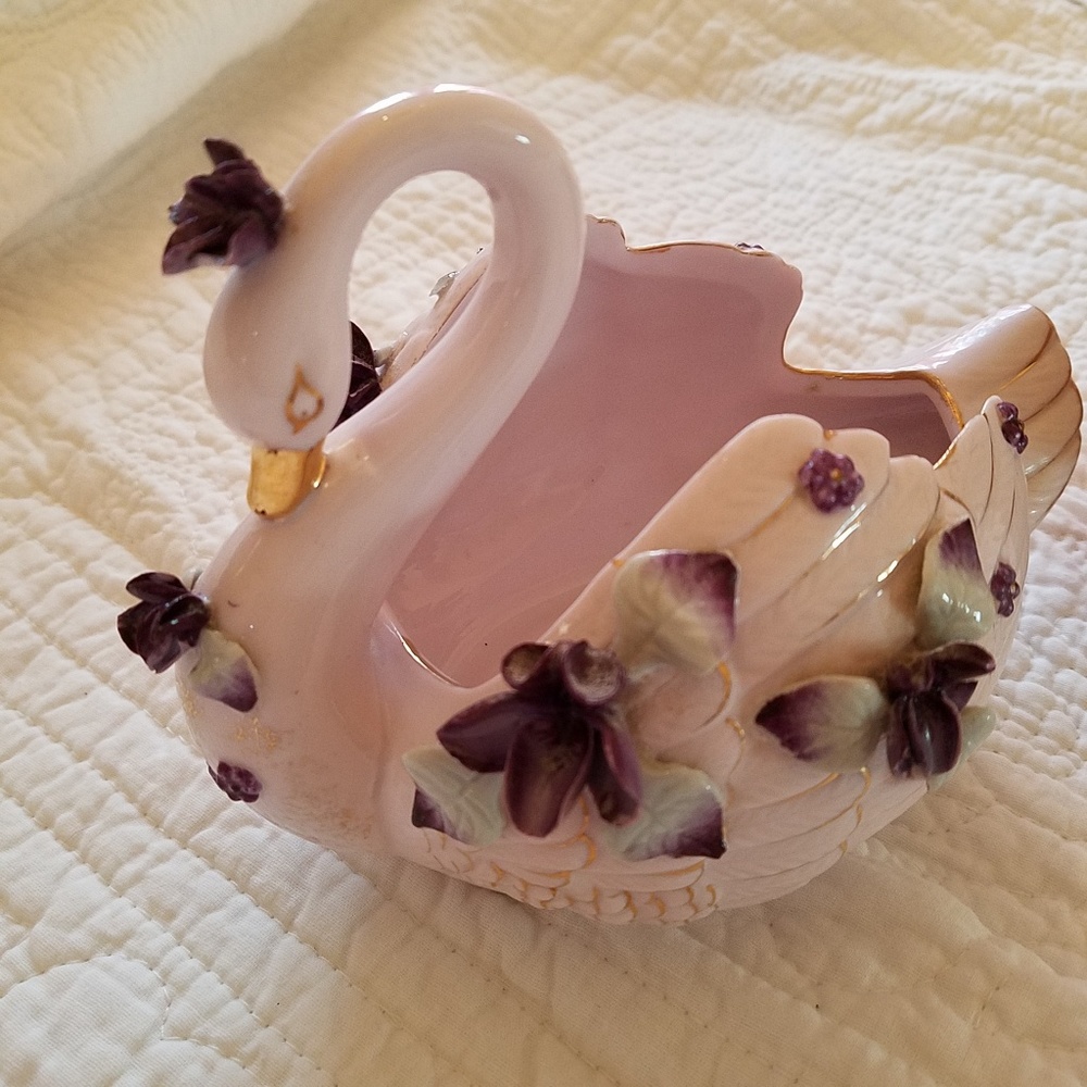 Vintage Lefton handpainted China swan planter - Picture 3 of 8